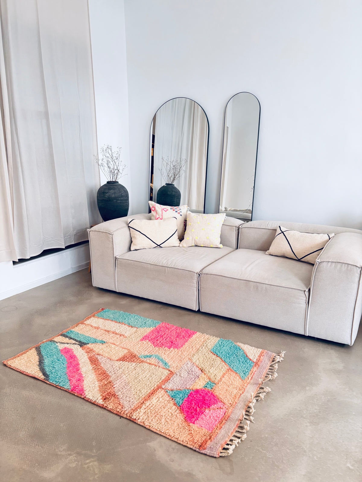 farbenfroher Beni Ourain Teppich the danish girl Muenchen