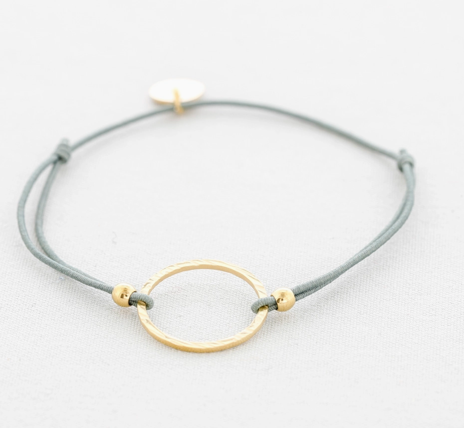ARMBAND