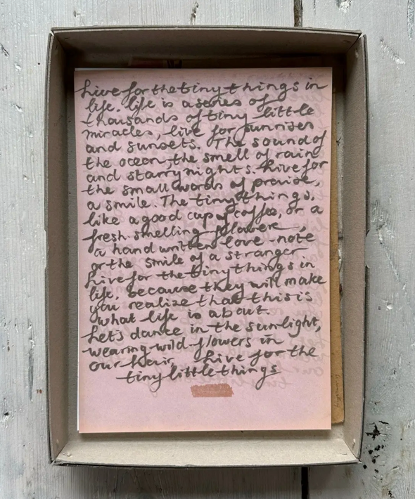 BILD - TINY LITTLE THINGS