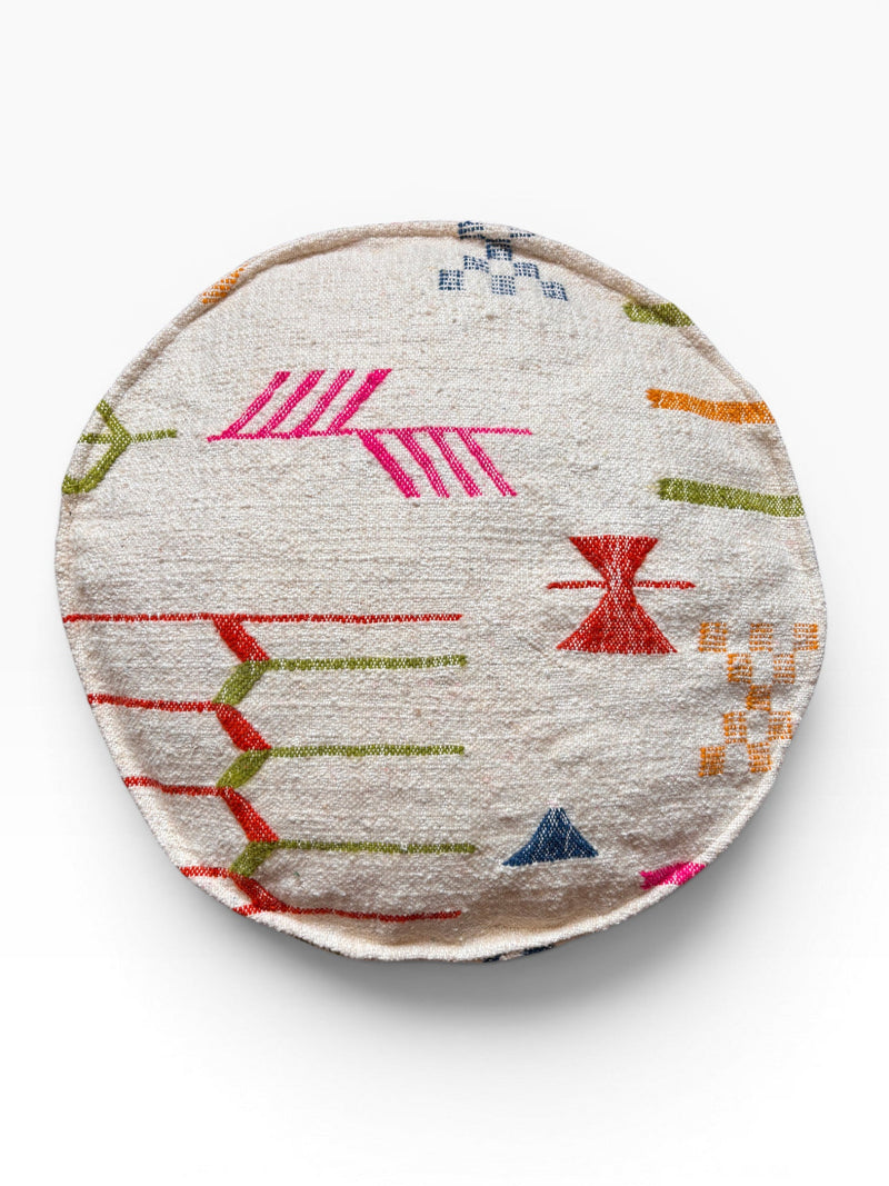 Rundes cremefarbenes Bodenkissen von LEY!, mit bunten geometrischen Mustern, Colorful Line Round - Robina.