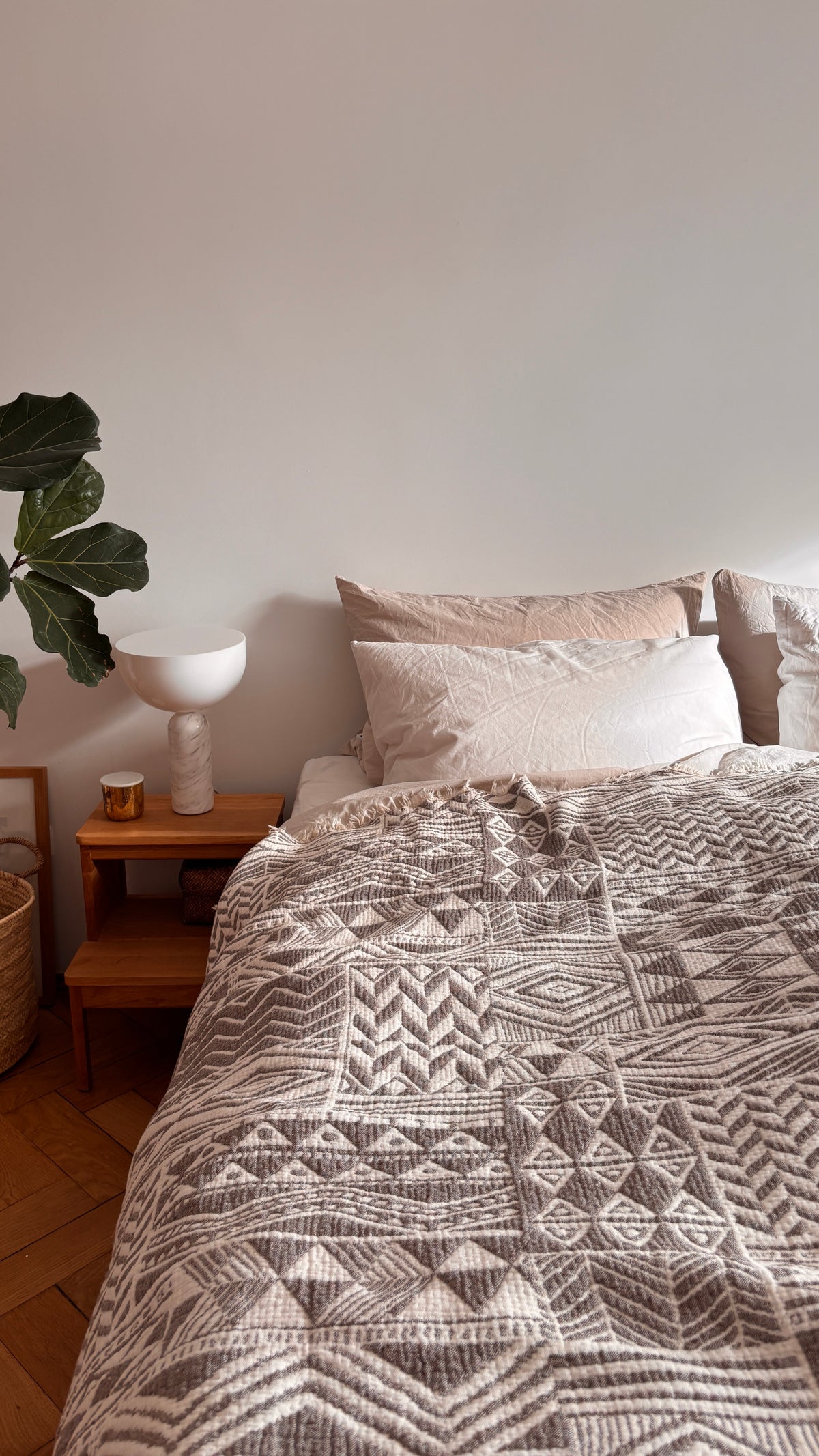 CALMA Musselin Decke - Grau-Weiß- 1,50 x 2,40 m