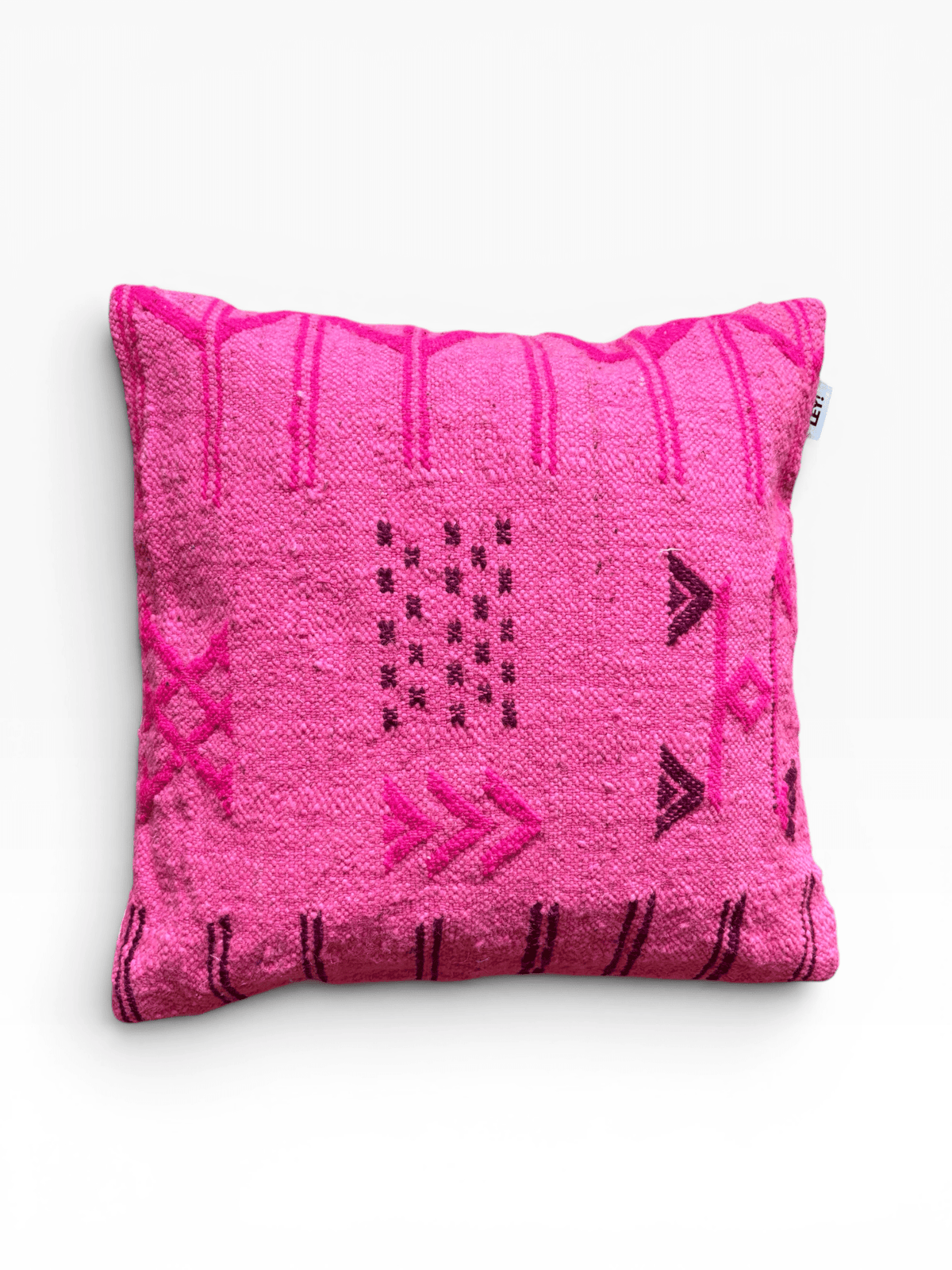 LEY! Kissen – Colorful Line Pink Edition 50x50: quadratisches rosa Kissen mit dunklen geometrischen Linien auf weißem Hintergrund.