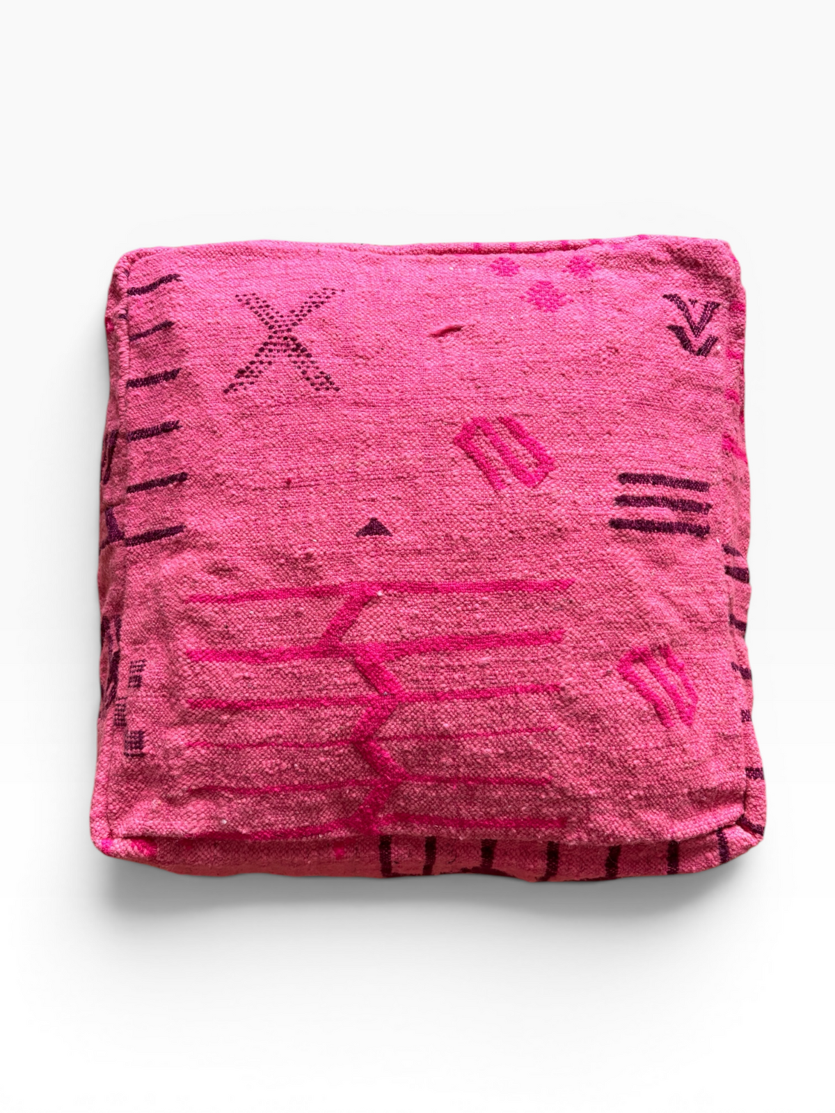 LEY! Bodenkissen – Colorful Line Pink Edition mit abstrakten Mustern und Struktur, abgebildet auf weißem Untergrund.