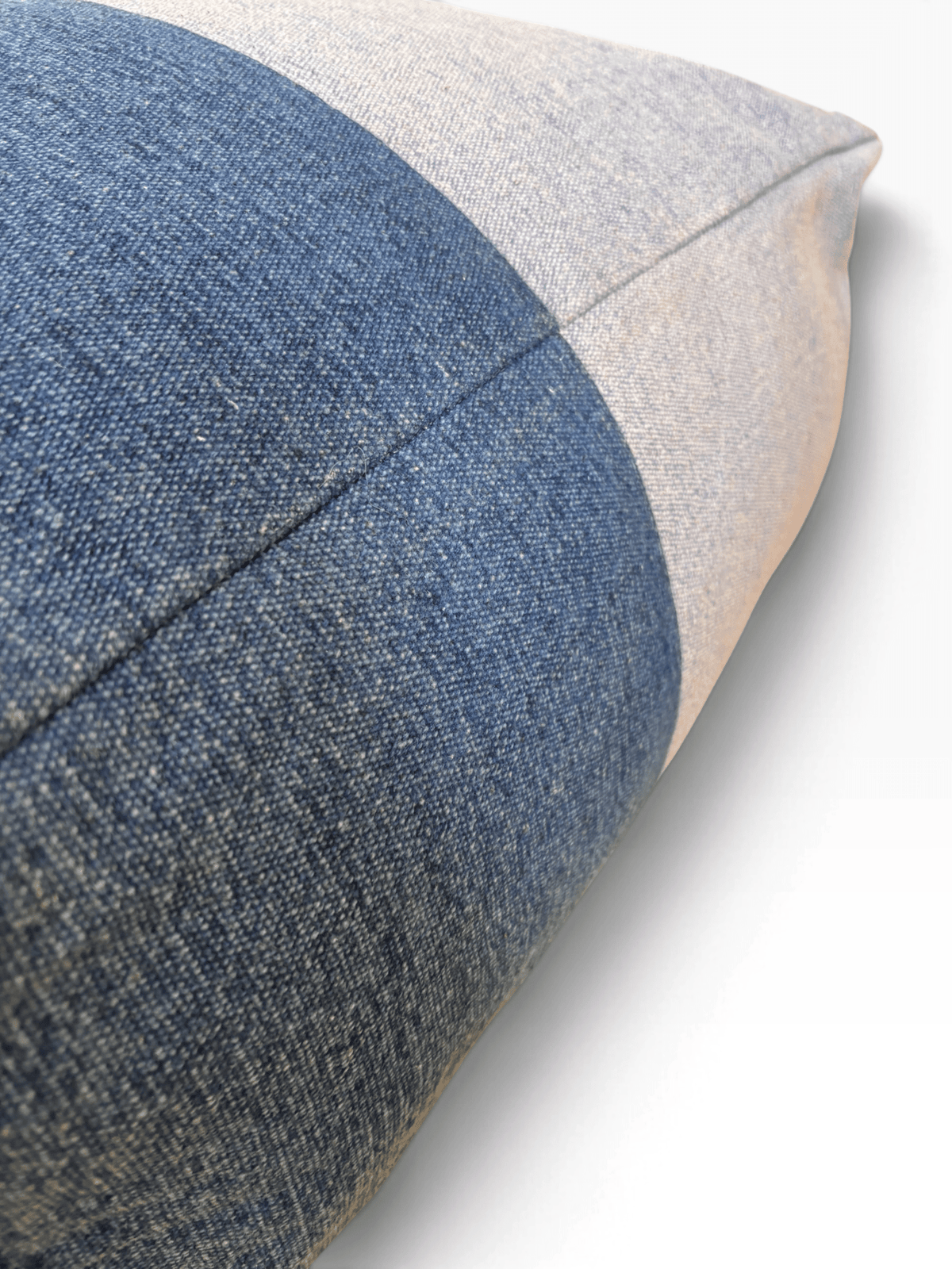 Bodenkissen - Bold Line - Nila