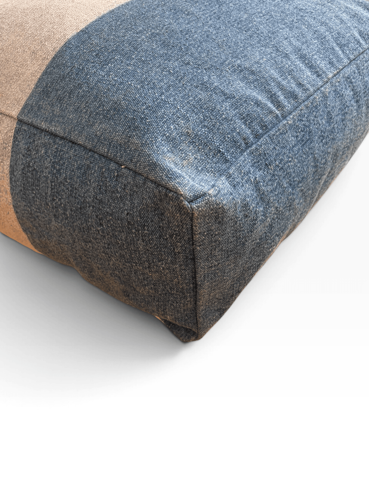 Bodenkissen - Bold Line - Nila