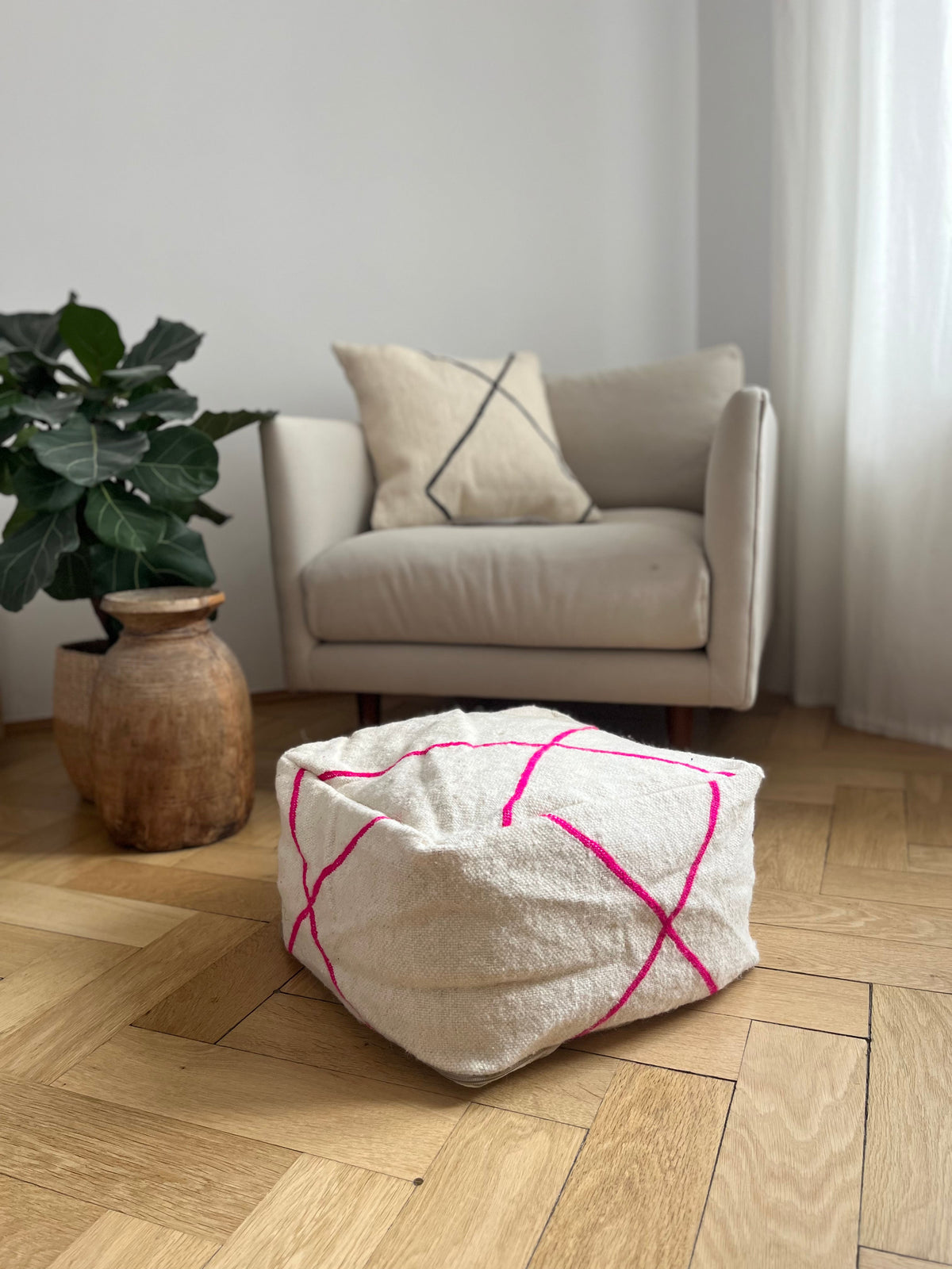 KLEINES BODENKISSEN - MINA