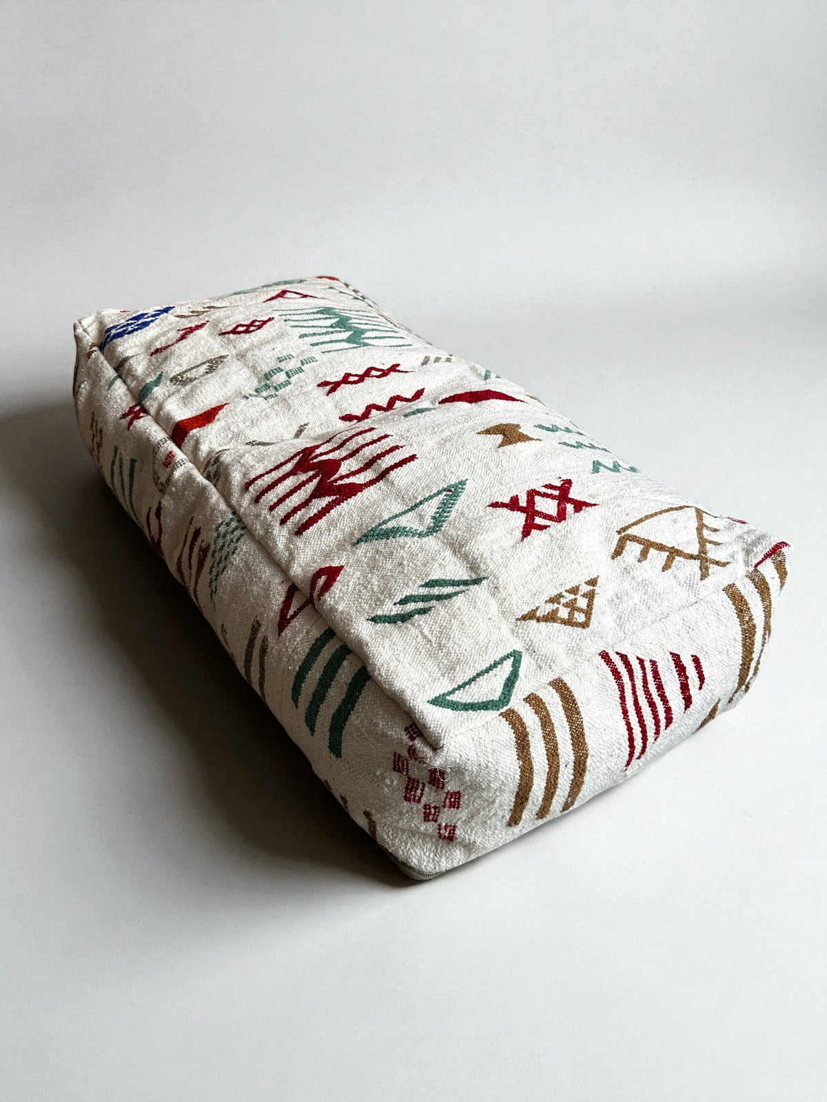 LEY! Großes Bodenkissen - Colorful Line - Albert