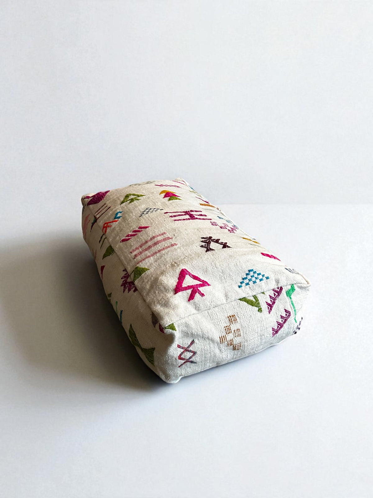 LEY! Großes Bodenkissen - Colorful Line - Resa