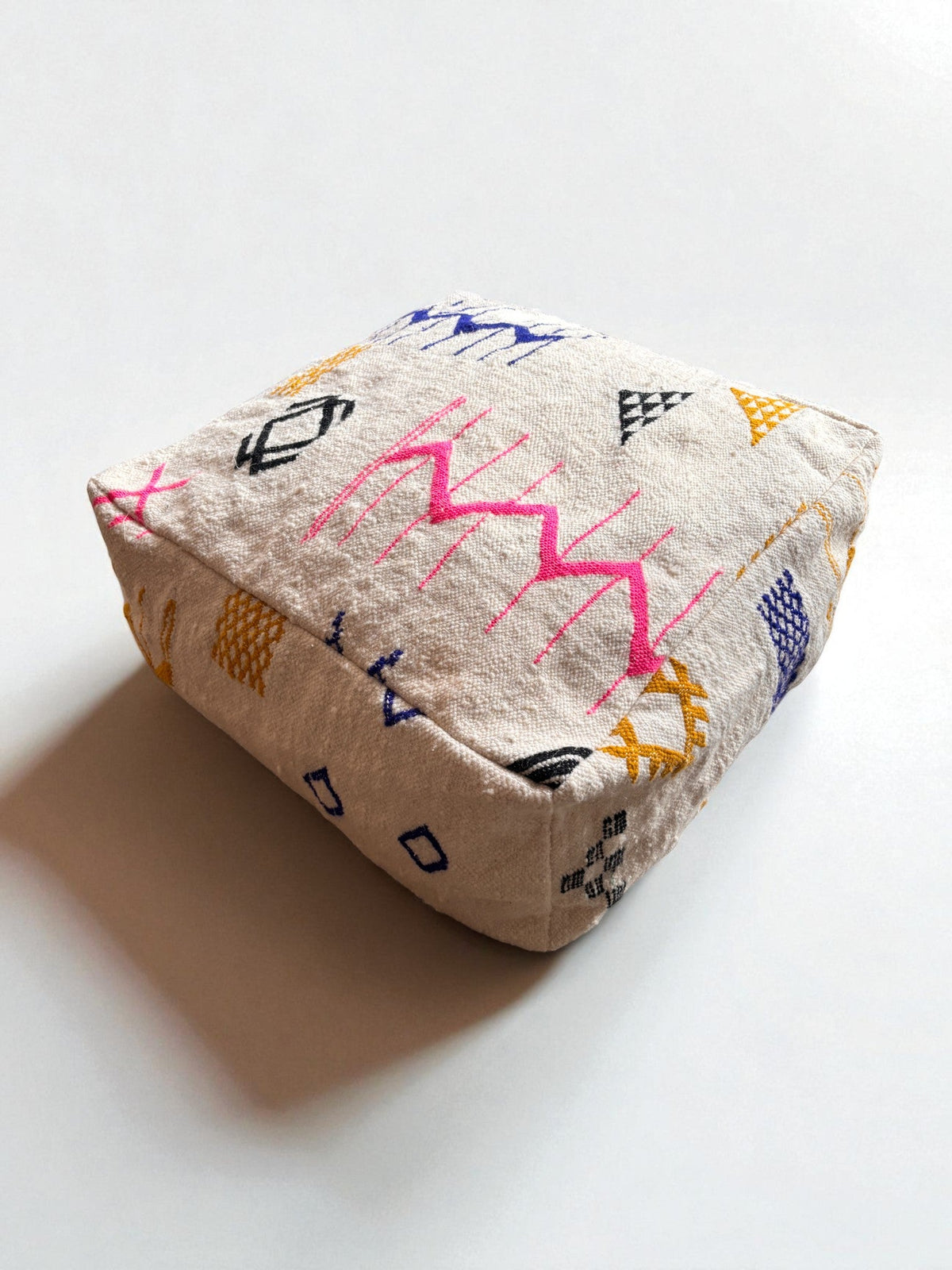 LEY Bodenkissen - colorful - Uma