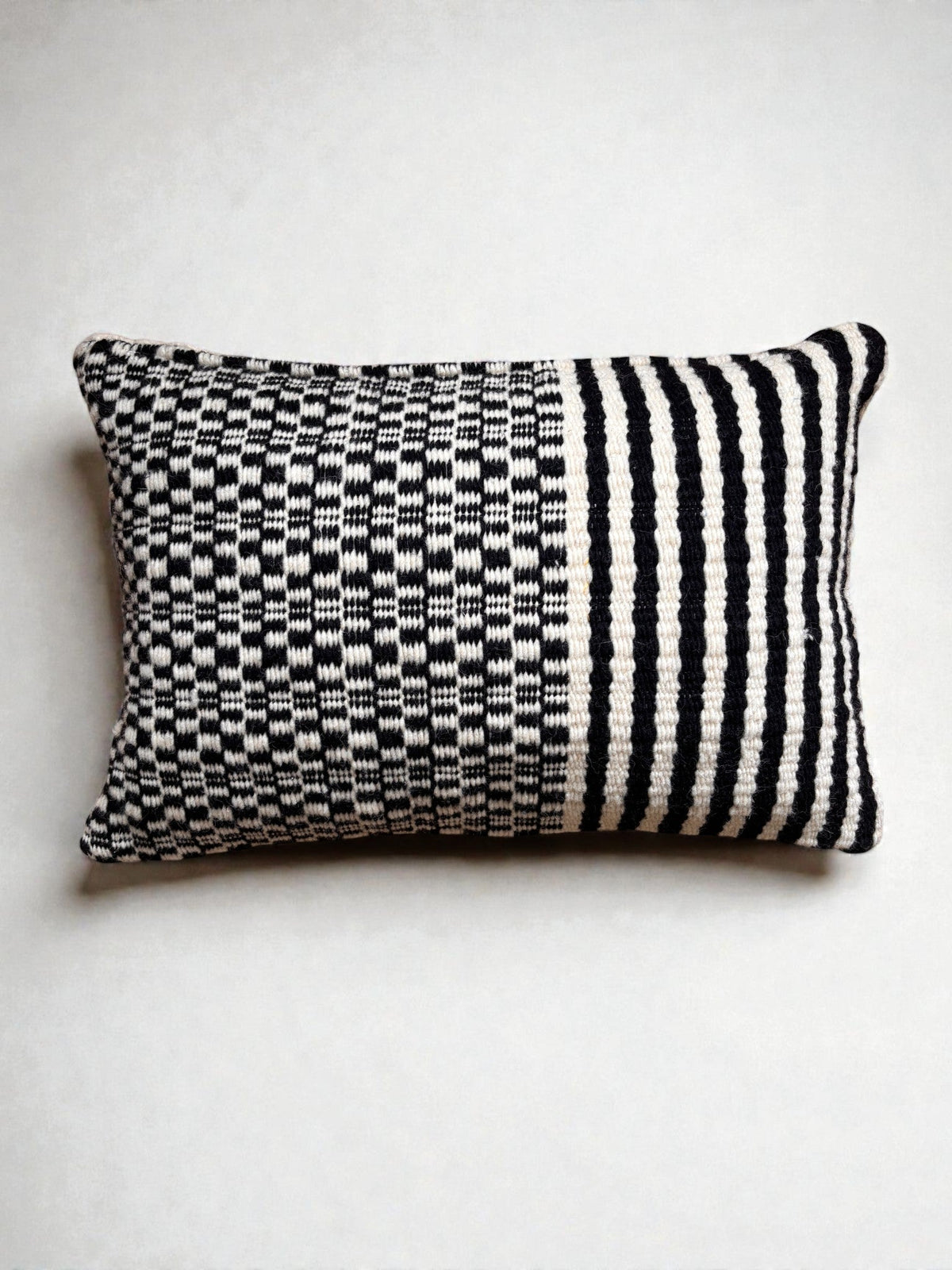 LEY! Heritage Line Kissen - schwarz - 40 x 60 cm