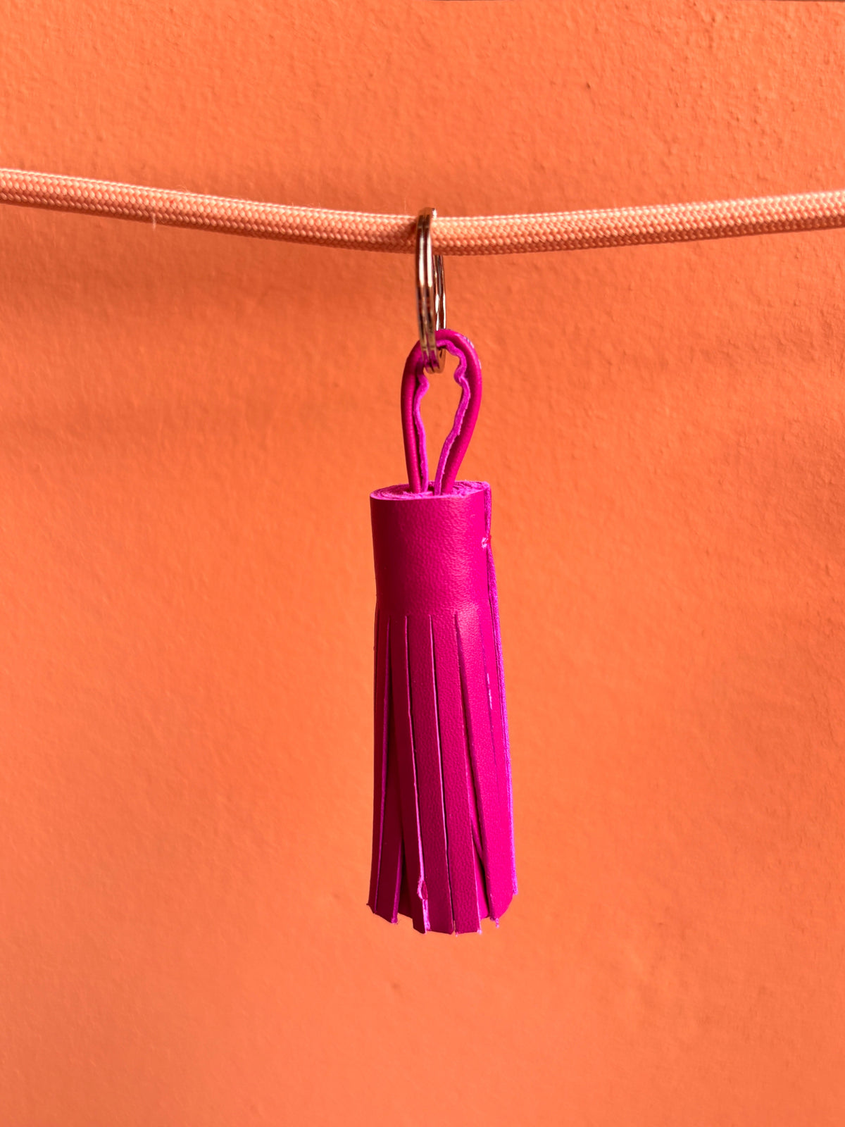 Leder-Schlüsselanhänger - magenta