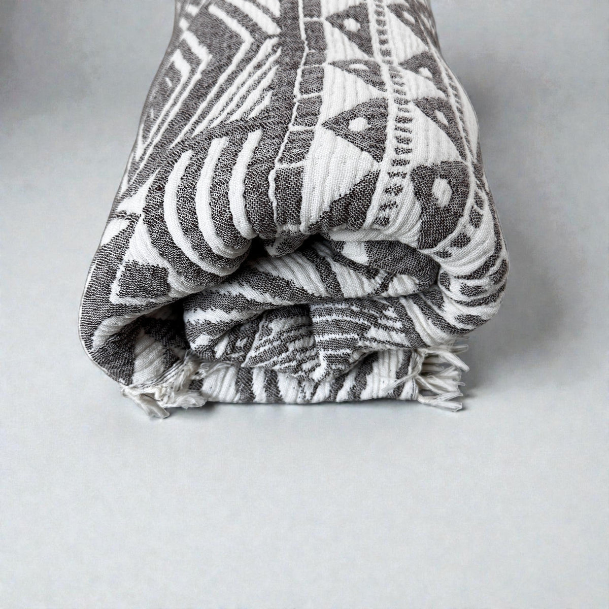 CALMA Musselin Decke - Grau-Braun - 1,50 x 2,40 m
